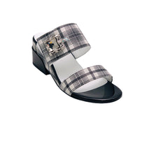 Cargar imagen en el visor de la galería, Zapatillas de mujer Accademia.