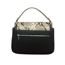 Încarcă imaginea în vizualizatorul Galerie, Geanta dama Marina C
