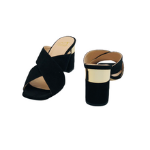 Încarcă imaginea în vizualizatorul Galerie, Papuci Musella