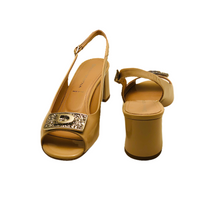 Load image into Gallery viewer, Donna Serena women&#39;s sandals
