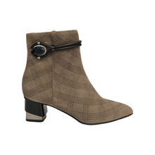 Load image into Gallery viewer, Women&#39;s boots Accademia of Venice
